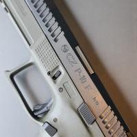 P 10 f 2