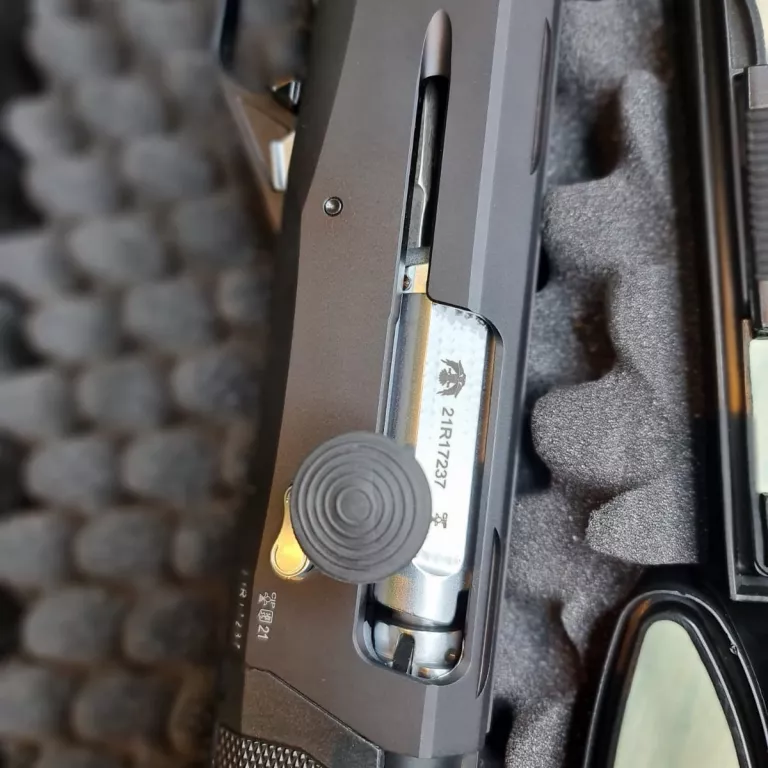 Cz 1012 synthetic3