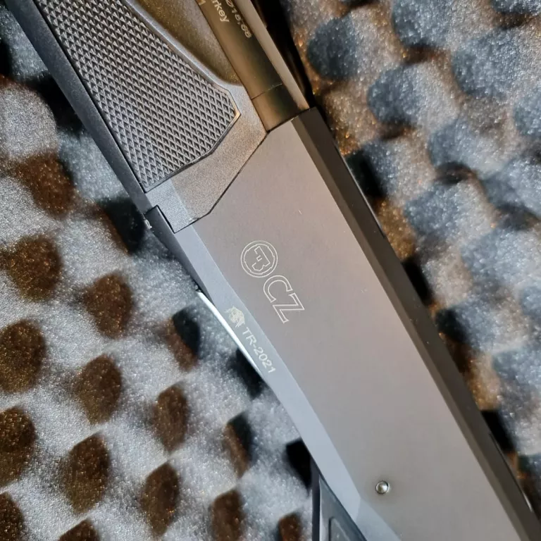 Cz 1012 synthetic4
