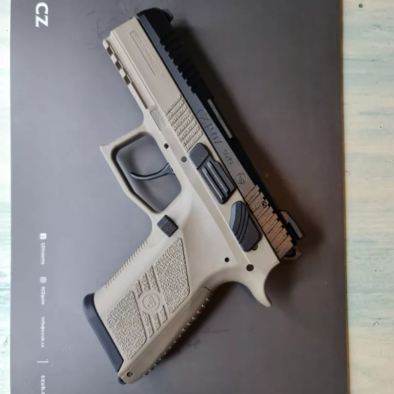 P 07 4