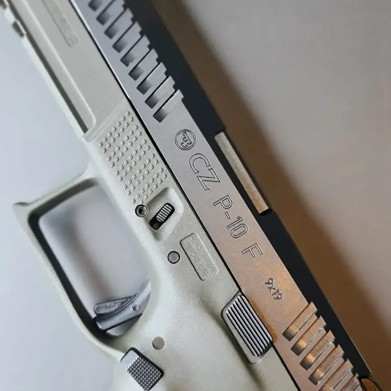 P 10 f 2