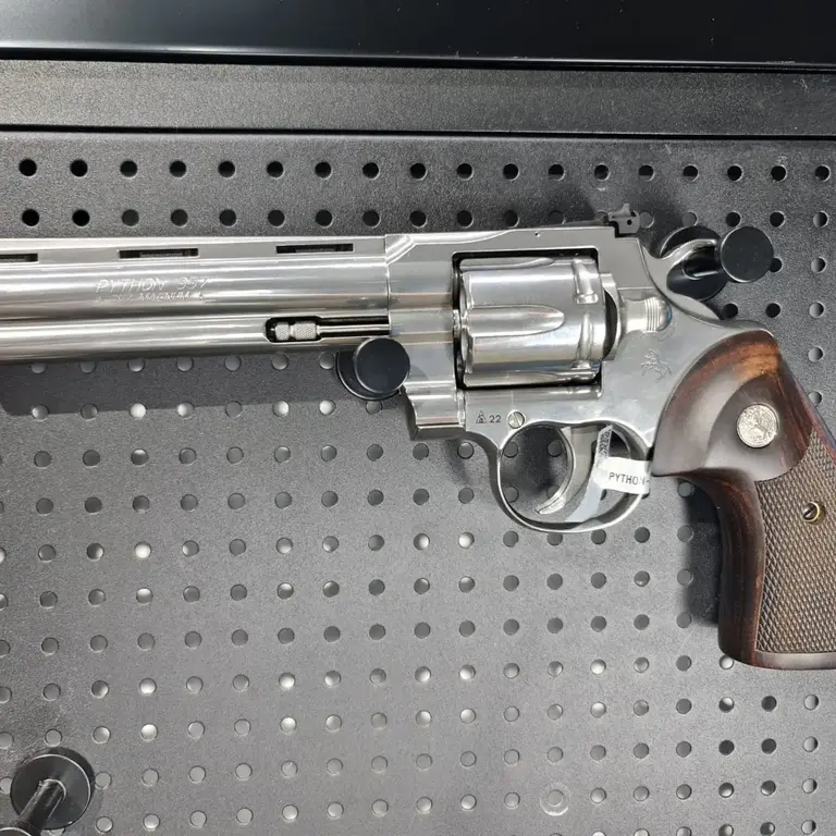 Colt python